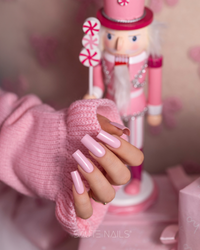 Sauté Nails S331 Pink Cookie UV Gel Polish 8ml - official shade detail or lifestyle image 3 of 4