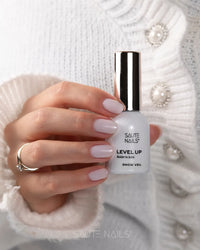 Sauté Nails Level Up BIB Snow Veil 8g - official product texture or application image 2 of 4