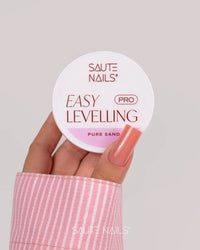 Sauté Nails Easy Levelling PRO Pure Sand 30g - official product texture or application image 2 of 3