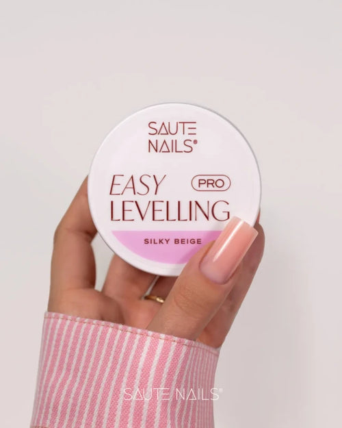 Saute Nails Easy Levelling PRO Silky Beige 50g