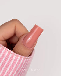 Sauté Nails Easy Levelling PRO Silky Beige 50g - official product texture or application image 2 of 3